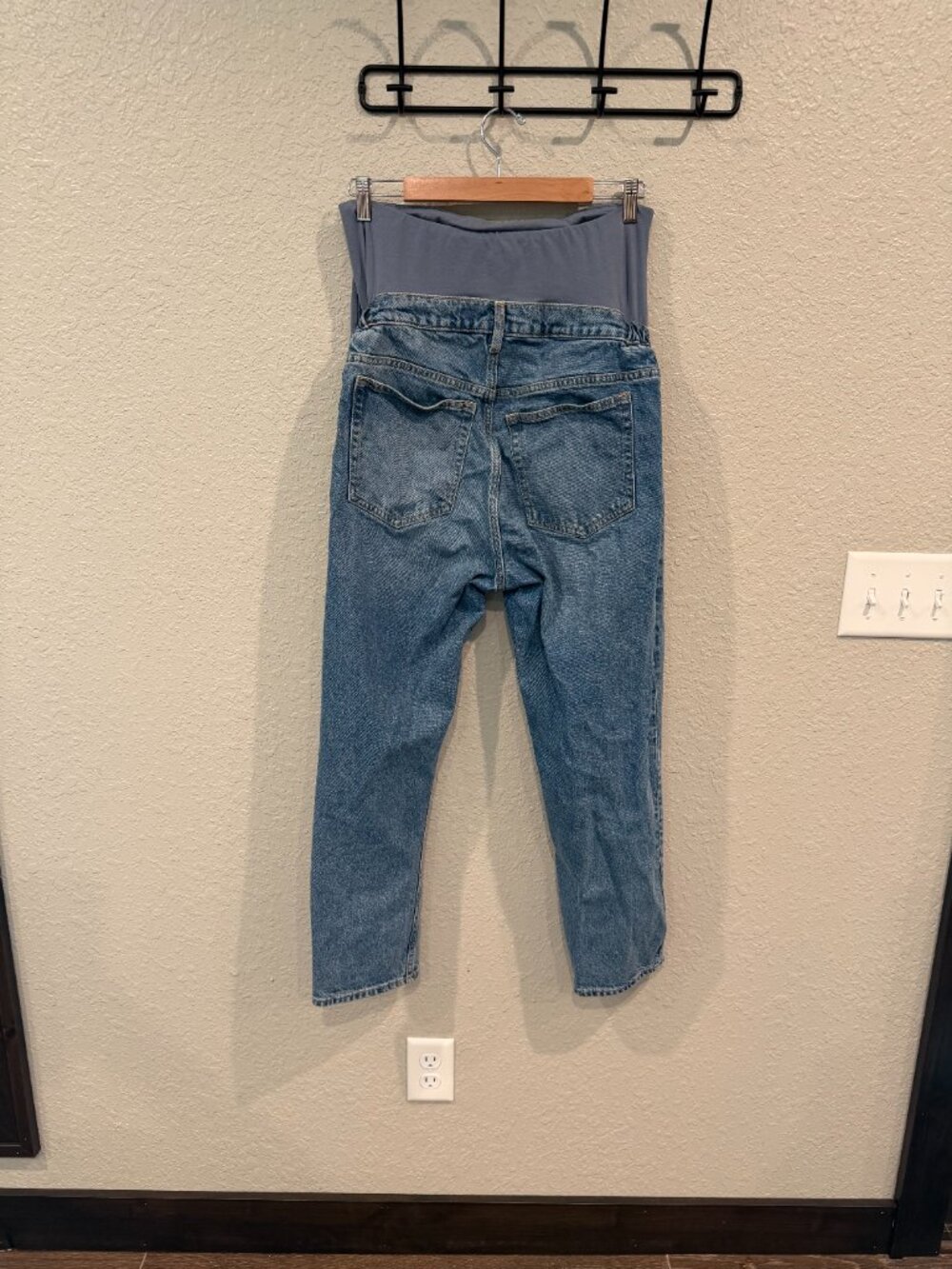 H&M Mama Slim Mom Ankle Jeans | Size L (Maternity) - Picture 4 of 6